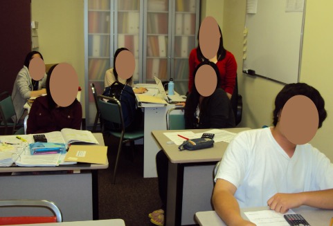 A Grade 12 Biology SBI4U tutoring class at KCEE